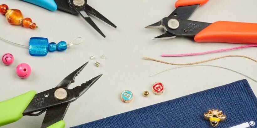 TK 2600 Tool Kit Xuron® TK 2600 Beading Tool Kit.