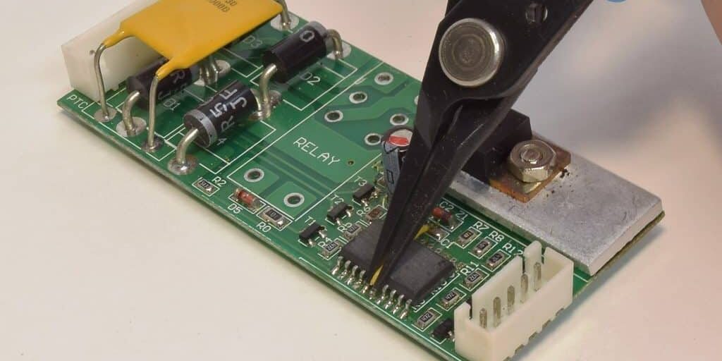 Xuron® Model 450 TweezerNose™ Pliers